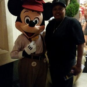 Meet your Posher, Cozetta